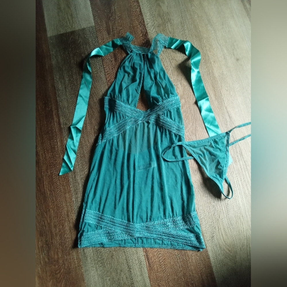 Elegant Teal Lingerie Set